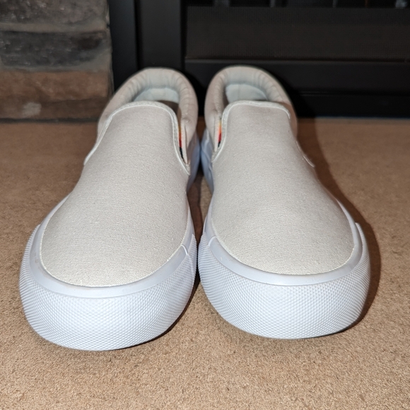 Aldi Gear slip on sneakers, size 8 - Picture 4 of 9